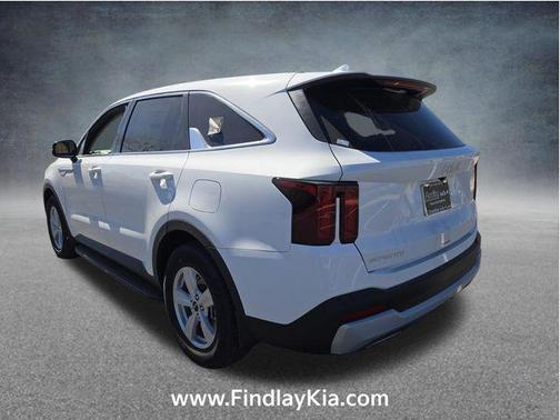Glacial White Pearl 2026 Kia Sorento LX