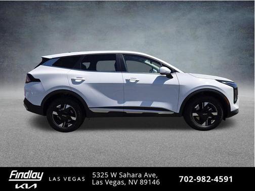 Glacial White Pearl 2026 Kia Sportage LX