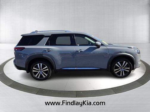 2023 Nissan Pathfinder Platinum FWD