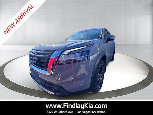 2023 Nissan Pathfinder Platinum FWD