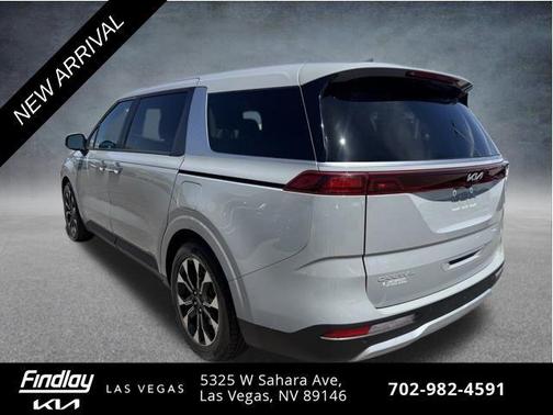 Ceramic Silver 2023 Kia Carnival EX