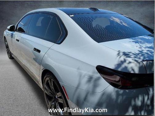 Brooklyn Grey Metallic 2023 BMW 760 i xDrive
