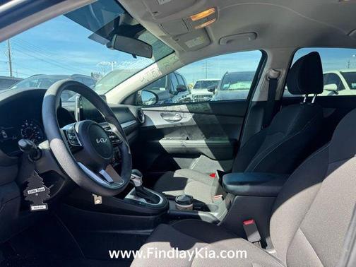 2023 Kia Forte LX