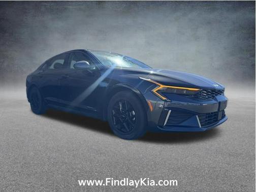2025 Kia K5 LXS