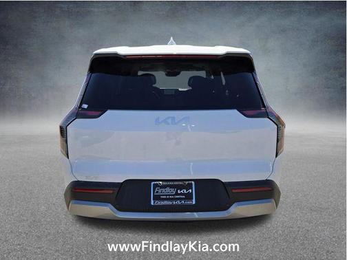 Glacial White Pearl 2026 Kia EV9 Light Long Range