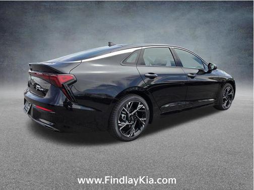 Aurora Black Pearl 2026 Kia K5 GT-Line AWD