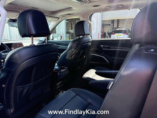 Glacial White Pearl 2025 Kia Telluride SX Prestige