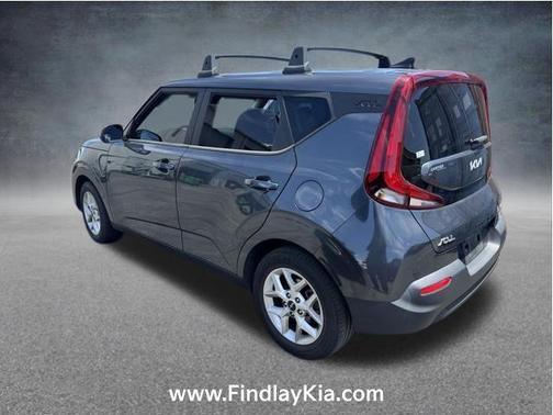 Gravity Gray 2022 Kia Soul LX
