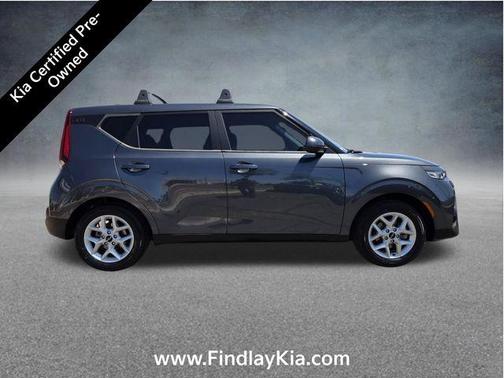 Gravity Gray 2022 Kia Soul LX