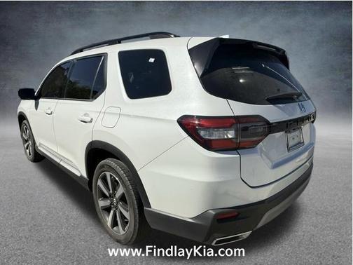2024 Honda Pilot Touring 8-Passenger