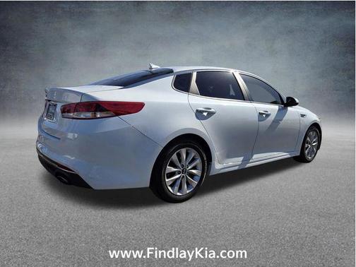 Snow White Pearl 2017 Kia Optima LX