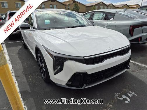 2025 Kia K4 GT-Line