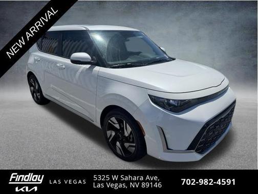 Snow White Pearl 2023 Kia Soul GT-Line