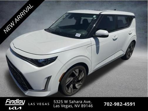 Snow White Pearl 2023 Kia Soul GT-Line