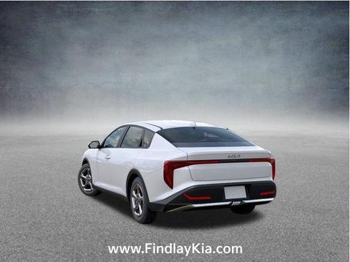 Snow White Pearl 2026 Kia K4 LXS