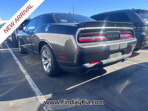 2018 Dodge Challenger SXT