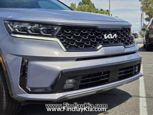 Everlasting Silver 2022 Kia Sorento SX