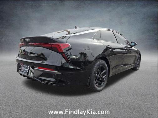 2026 Kia K5 LXS FWD
