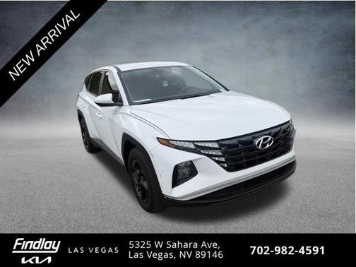 White Pearl 2024 Hyundai TUCSON SE