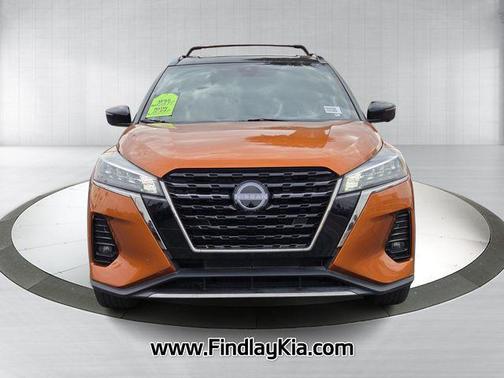 2023 Nissan Kicks SR