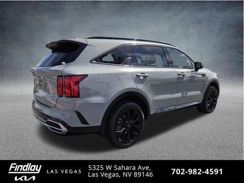 Wolf Gray 2022 Kia Sorento SX