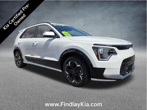 Snow White Pearl 2025 Kia Niro EV Wind