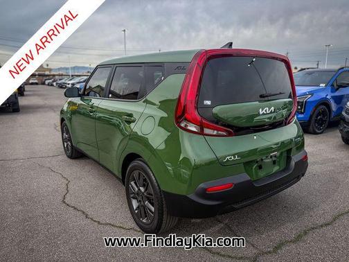 2022 Kia Soul EX