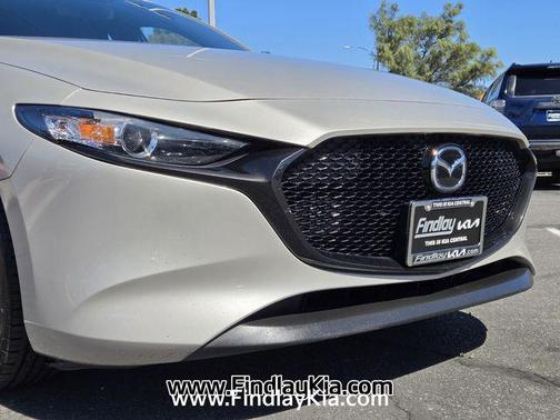Platinum Quartz Metallic 2024 Mazda Mazda3 2.5 S Select Sport