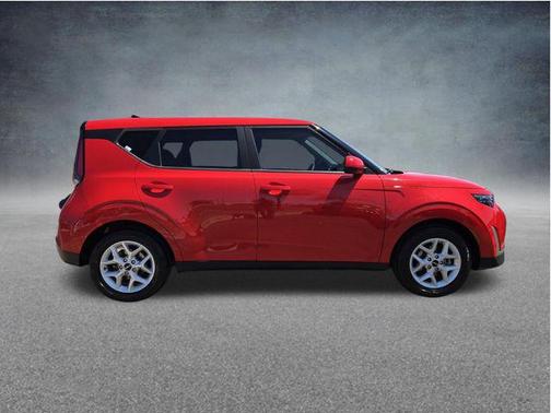 Inferno Red 2023 Kia Soul LX