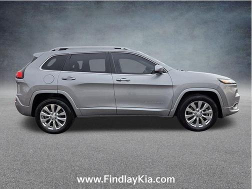 2017 Jeep Cherokee Overland