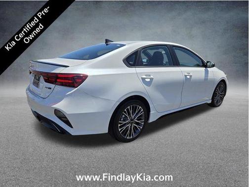 Snow White Pearl 2024 Kia Forte GT-Line