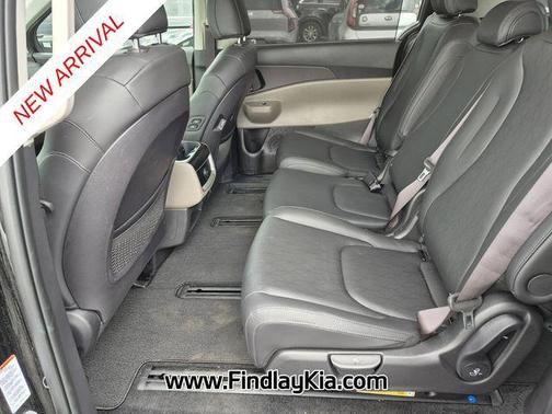 2025 Kia Carnival Hybrid EX