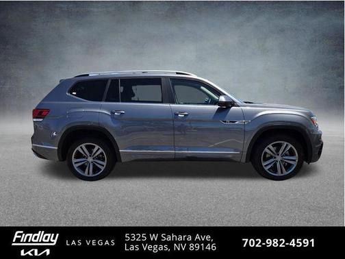 Platinum Gray Metallic 2019 Volkswagen Atlas 3.6L SE w/Technology