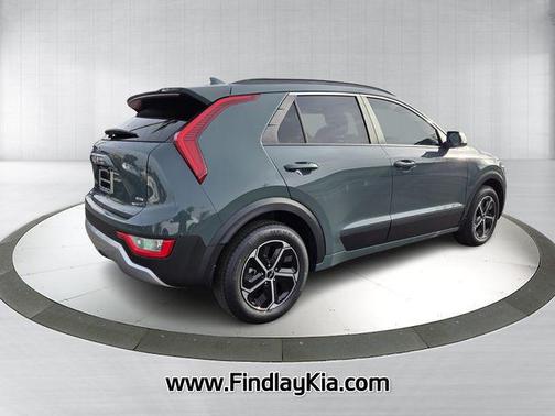 2025 Kia Niro EX