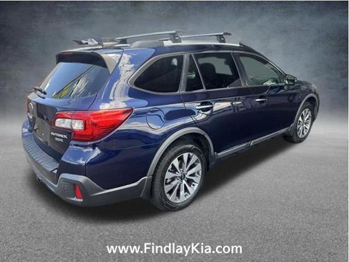 Dark Blue Pearl 2018 Subaru Outback 3.6R Touring