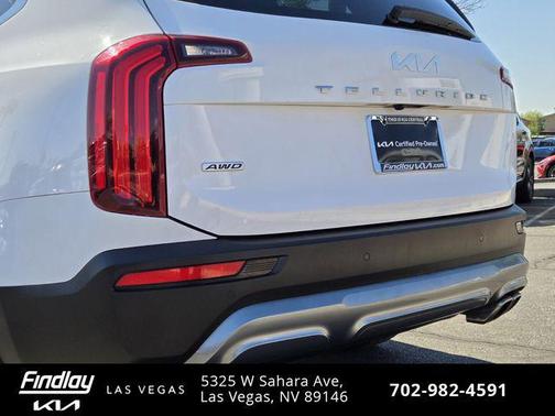 Glacial White Pearl 2022 Kia Telluride EX