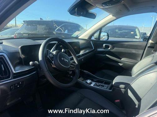 Cityscape Green 2025 Kia Sorento Plug-In Hybrid EX