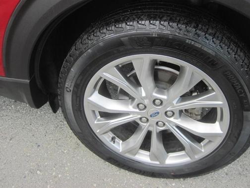 Photo 5 of 14 of 2020 Ford Explorer Limited