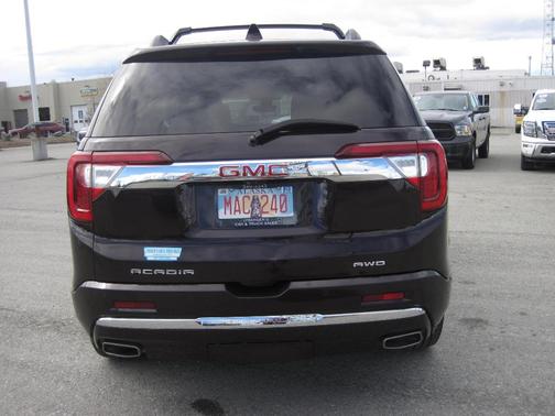2020 GMC Acadia Denali
