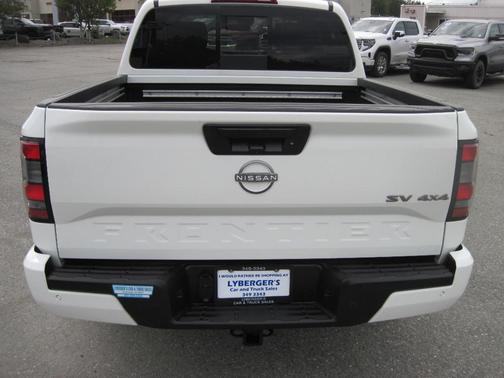 2024 Nissan Frontier SV