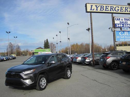 2024 Toyota RAV4 LE