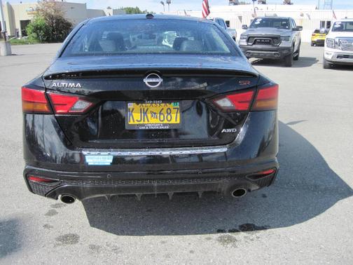 2023 Nissan Altima 2.5 SR