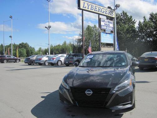 2023 Nissan Altima 2.5 SR