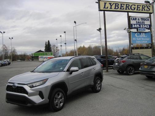 2022 Toyota RAV4 Hybrid LE
