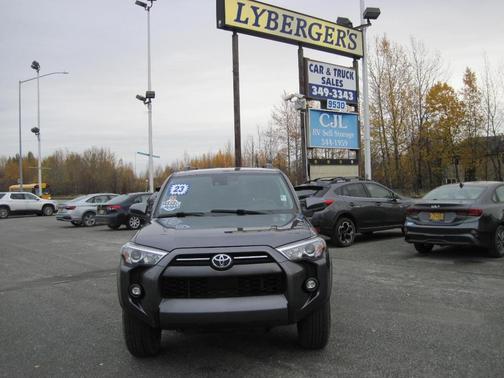 2023 Toyota 4Runner SR5 4WD