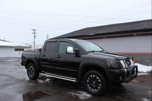 2012 Nissan Titan SV