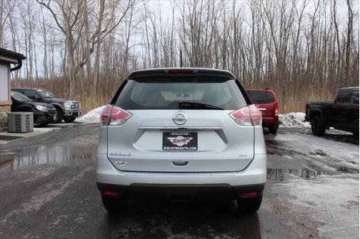 2016 Nissan Rogue S