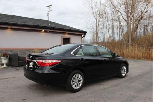 2016 Toyota Camry Hybrid SE
