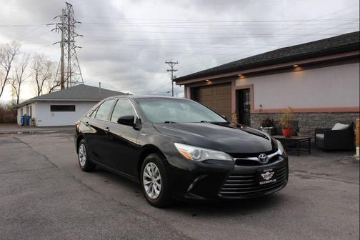 2016 Toyota Camry Hybrid SE