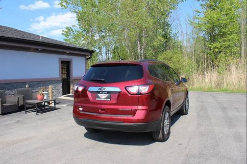Siren Red Tintcoat 2016 Chevrolet Traverse 2LT